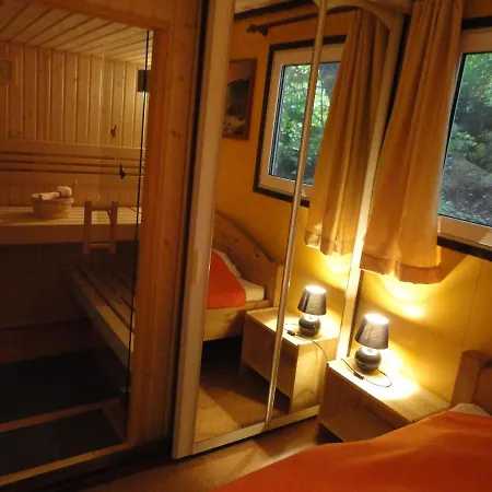 Holiday home Piraten-nest Schortens